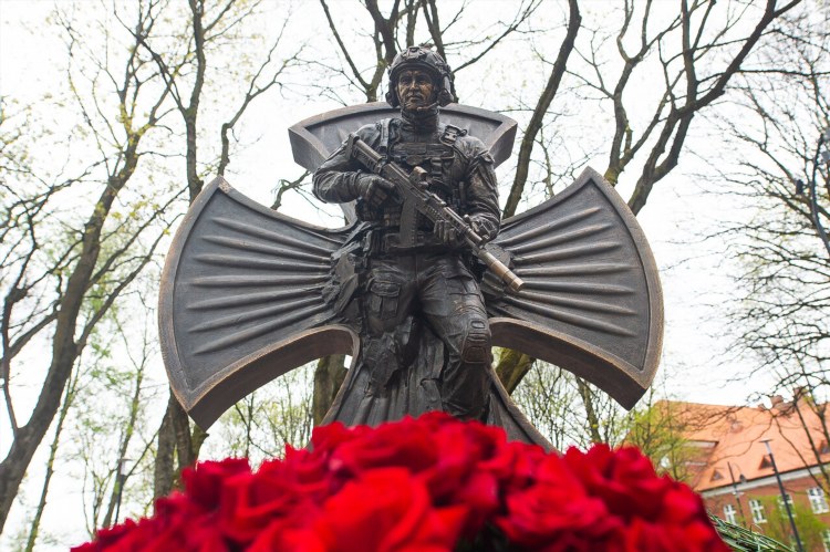 Памятник победы в калининграде
